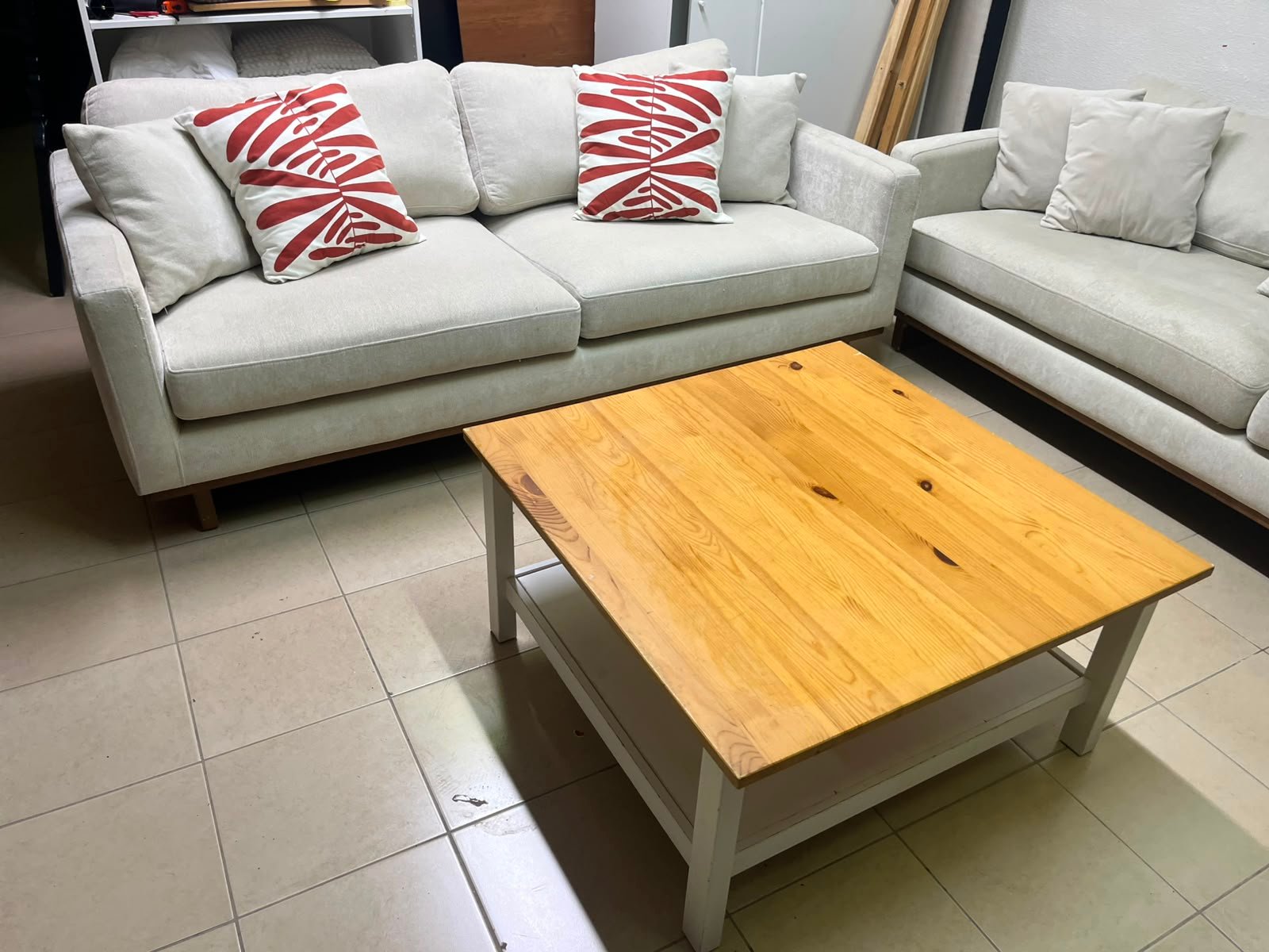Home Centre 5-seater sofa with coffee table - Image 7