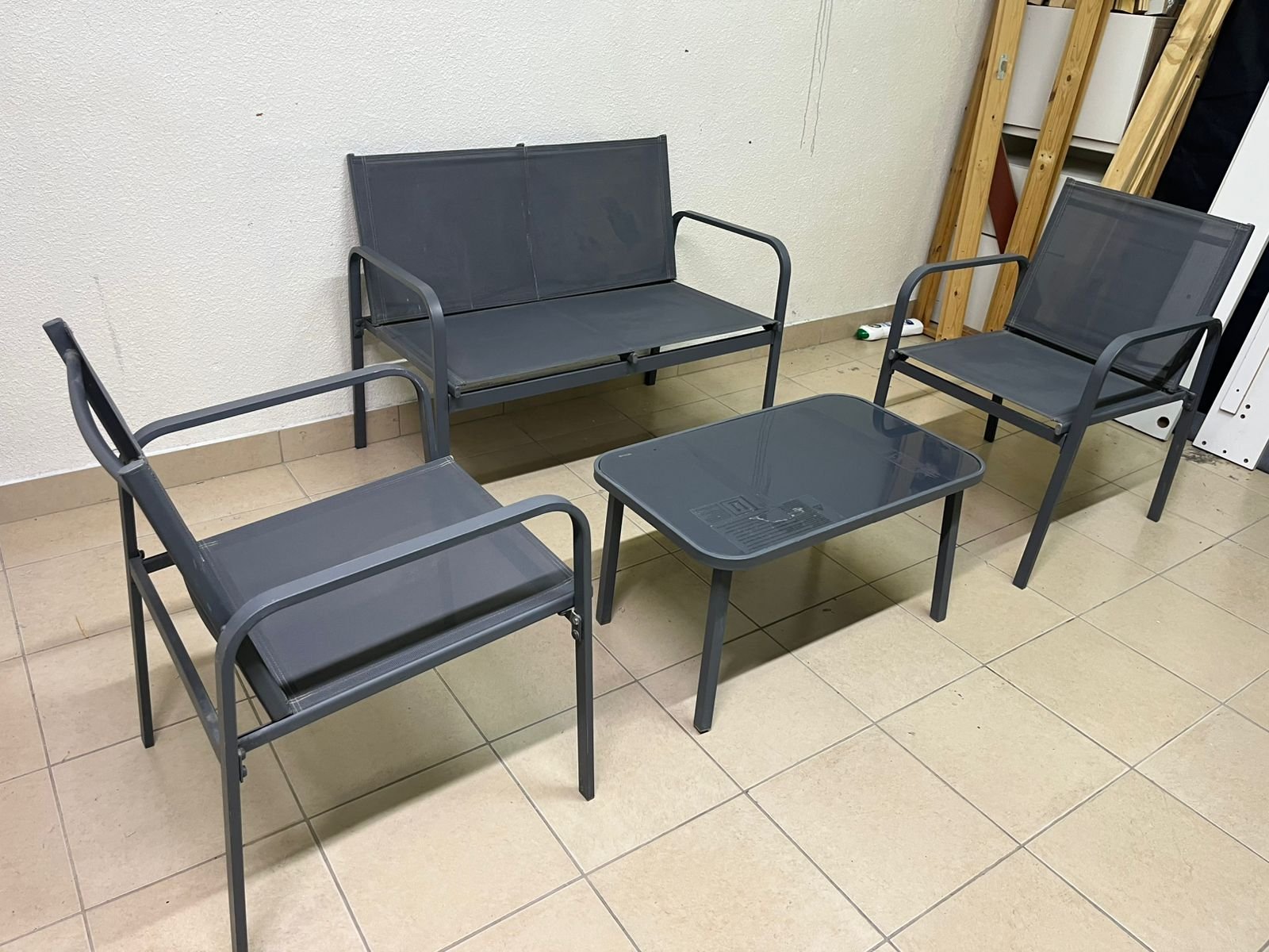 Outdoor garden seating - Image 3