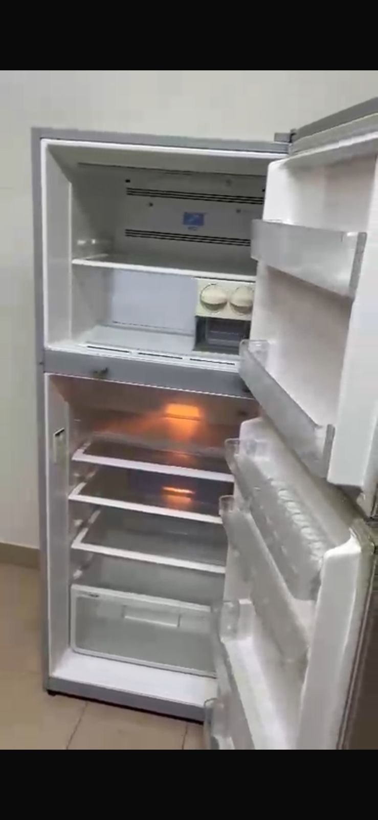 Hitachi 440 liter refrigerator - Image 6