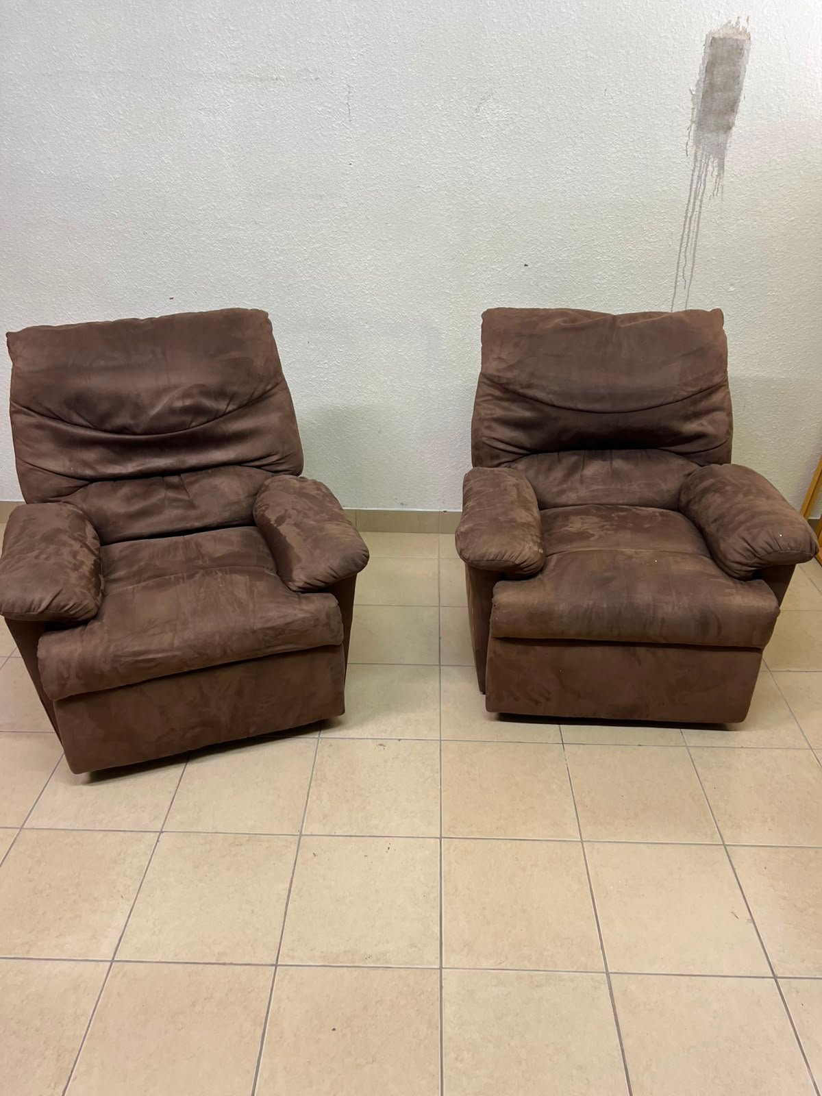 A mocha brown fabric recliner chair with comfortable foam padding. - Image 10