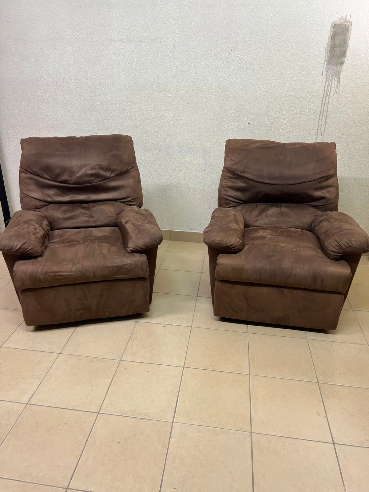 A mocha brown fabric recliner chair with comfortable foam padding. - Image 5