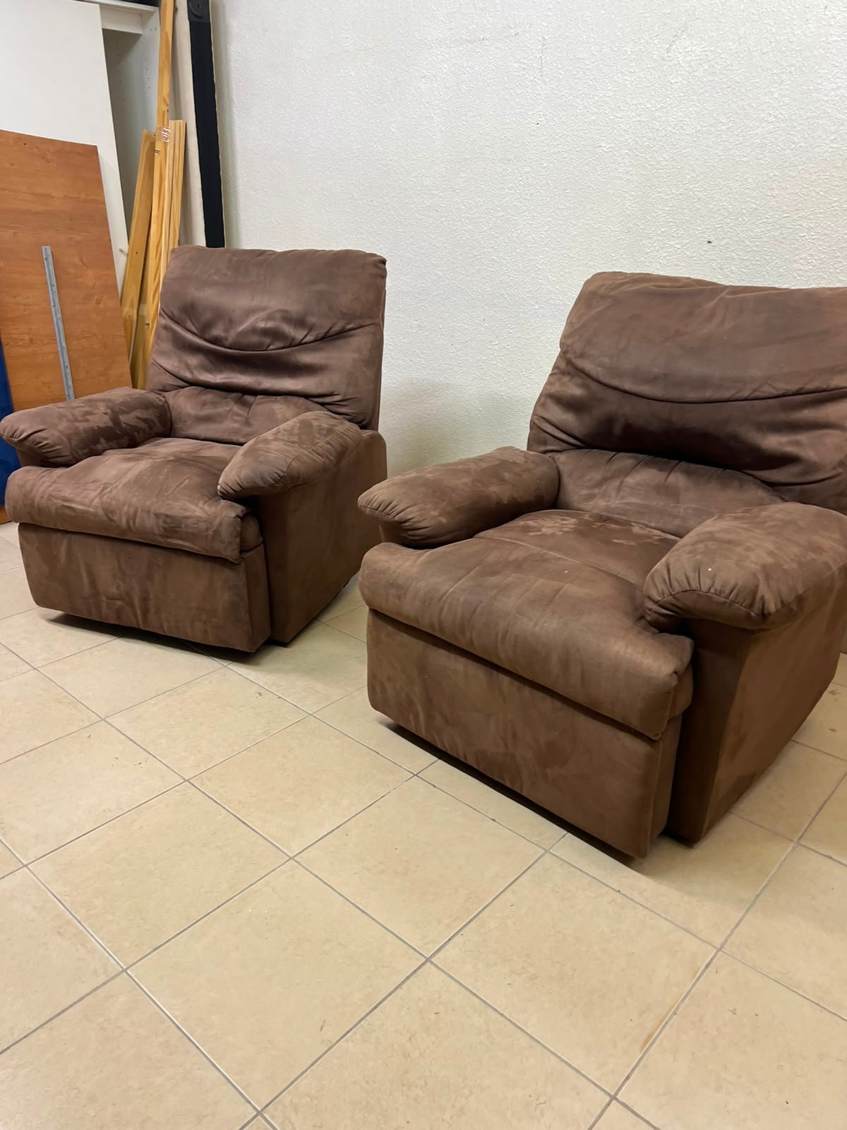 A mocha brown fabric recliner chair with comfortable foam padding. - Image 4