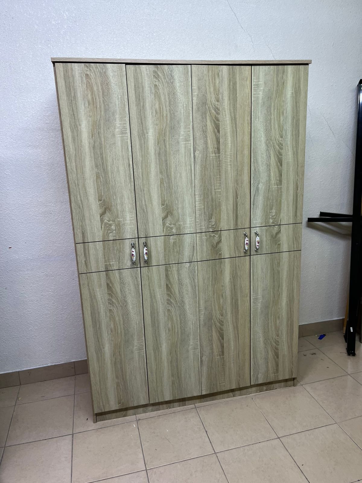 4-door wardrobe - Image 2
