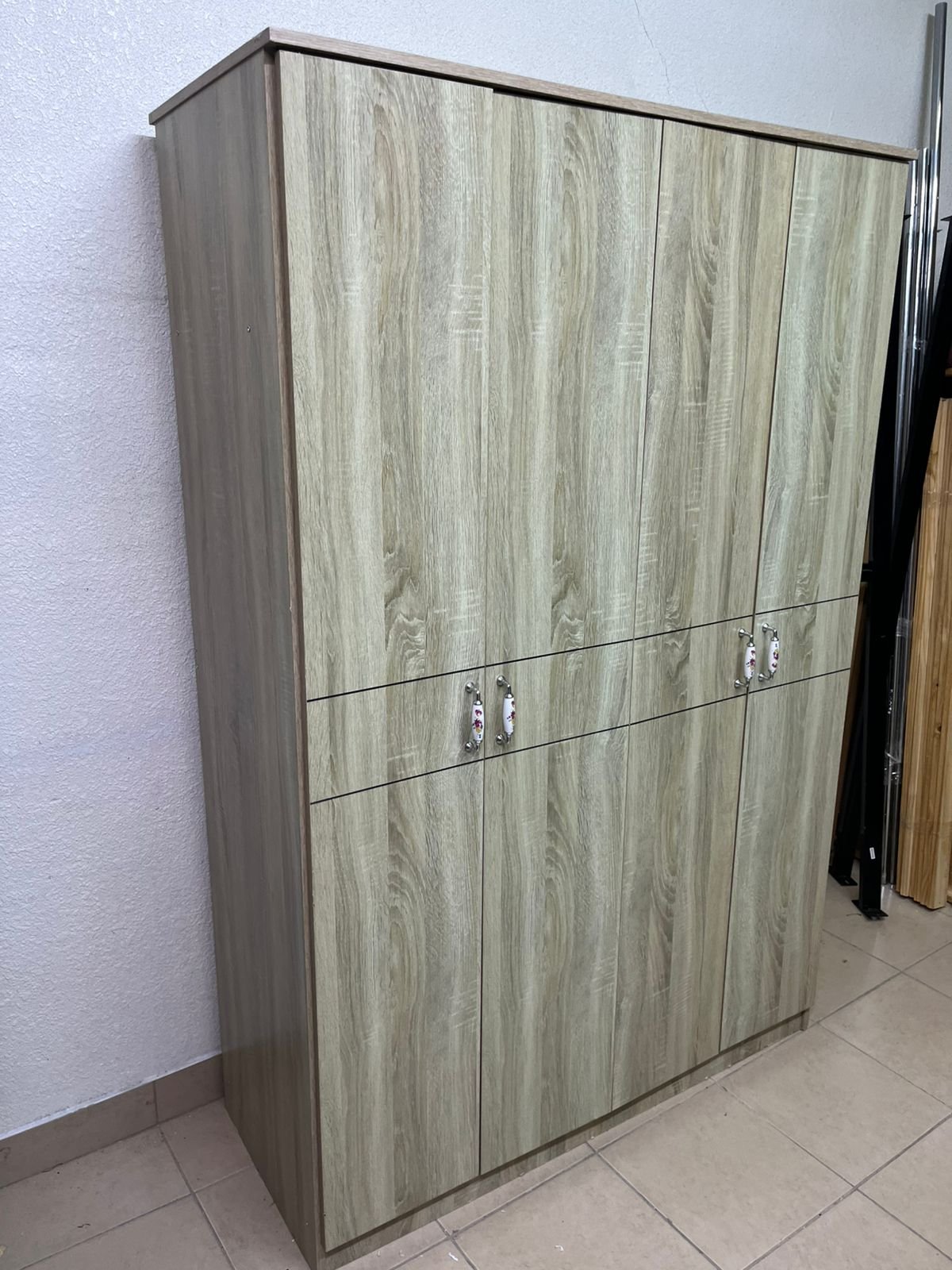 4-door wardrobe