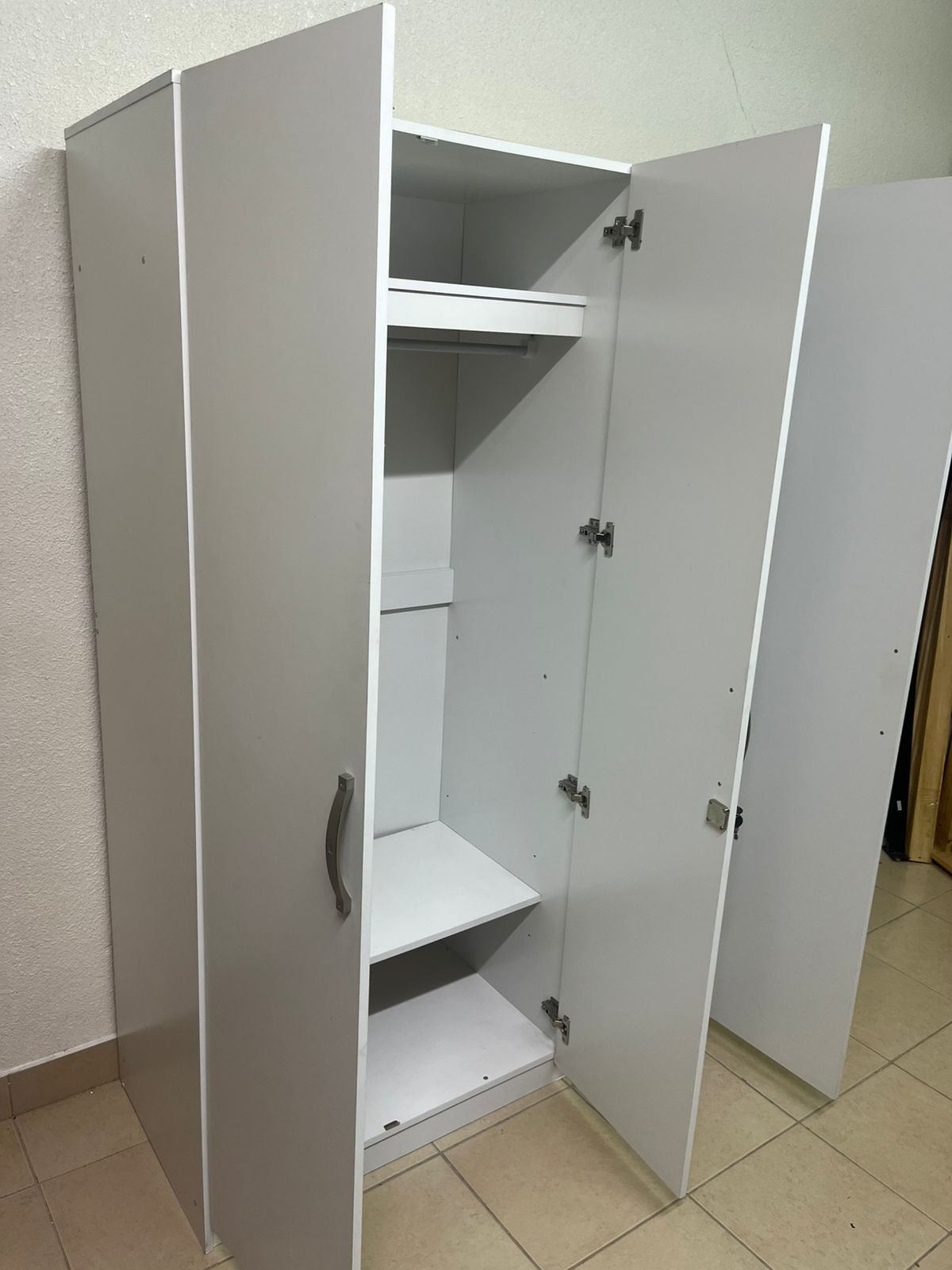 3-door wardrobe - Image 2