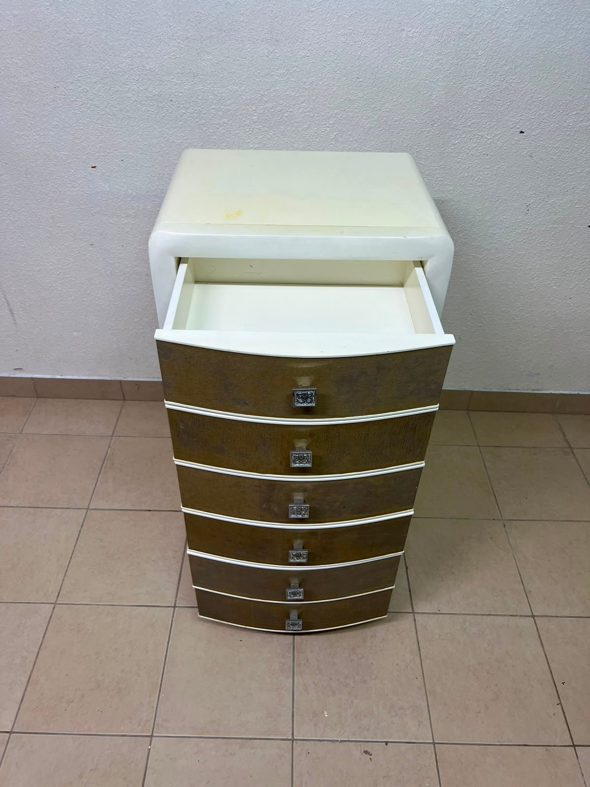 white drawer unit - Image 3