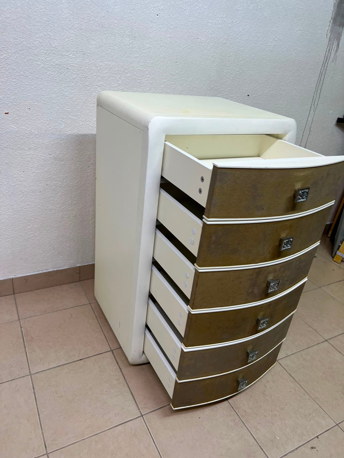 white drawer unit - Image 11