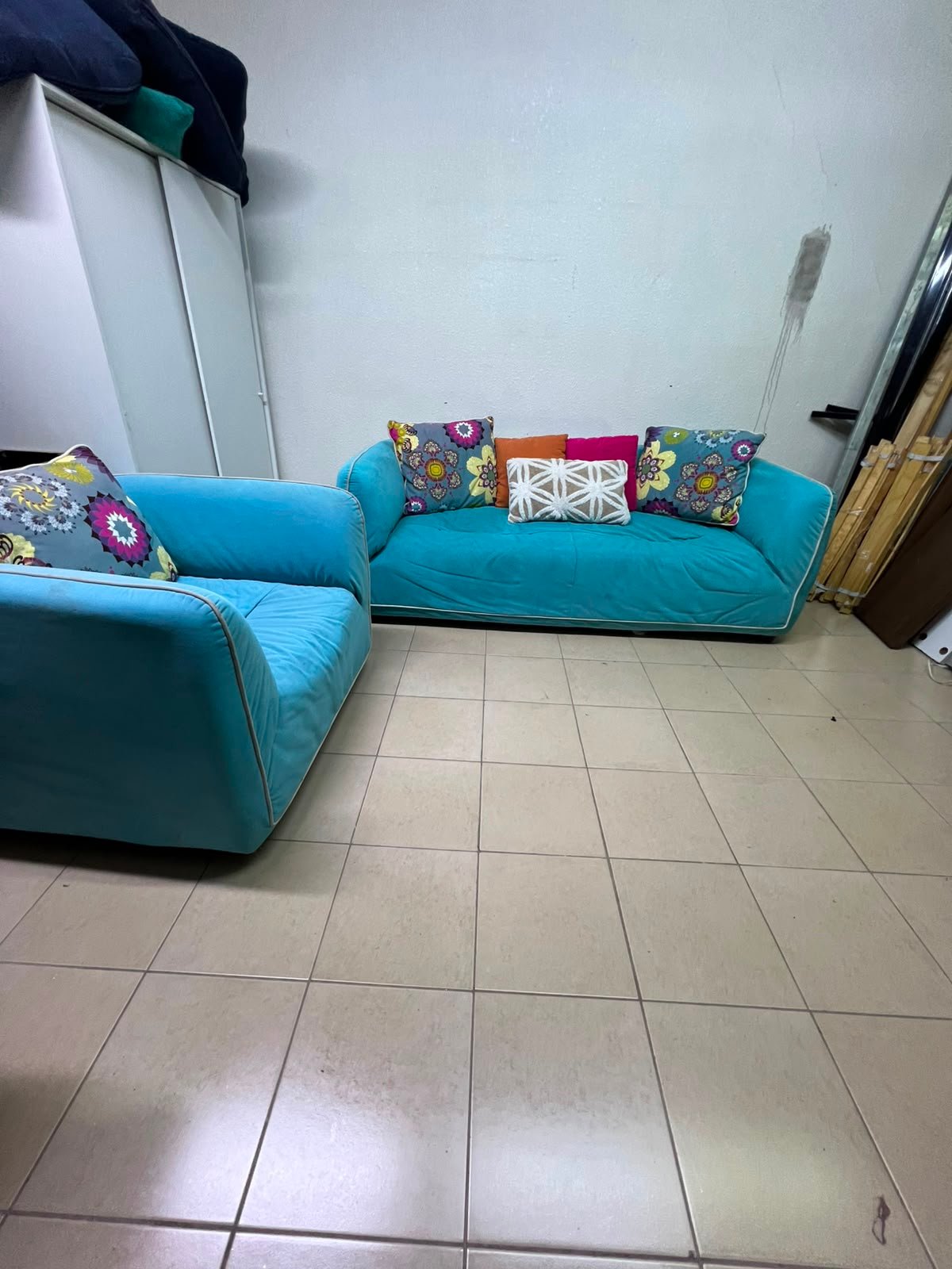 4-seater sofa - Image 4
