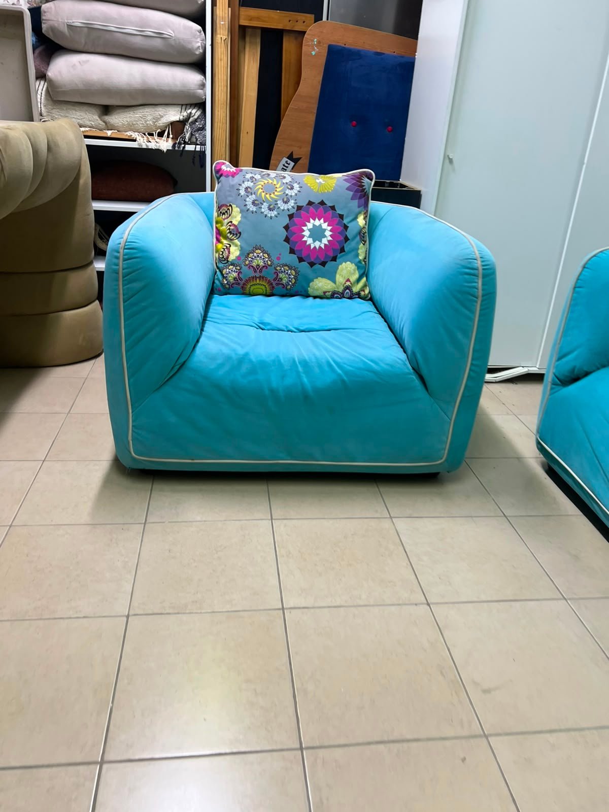 4-seater sofa - Image 6