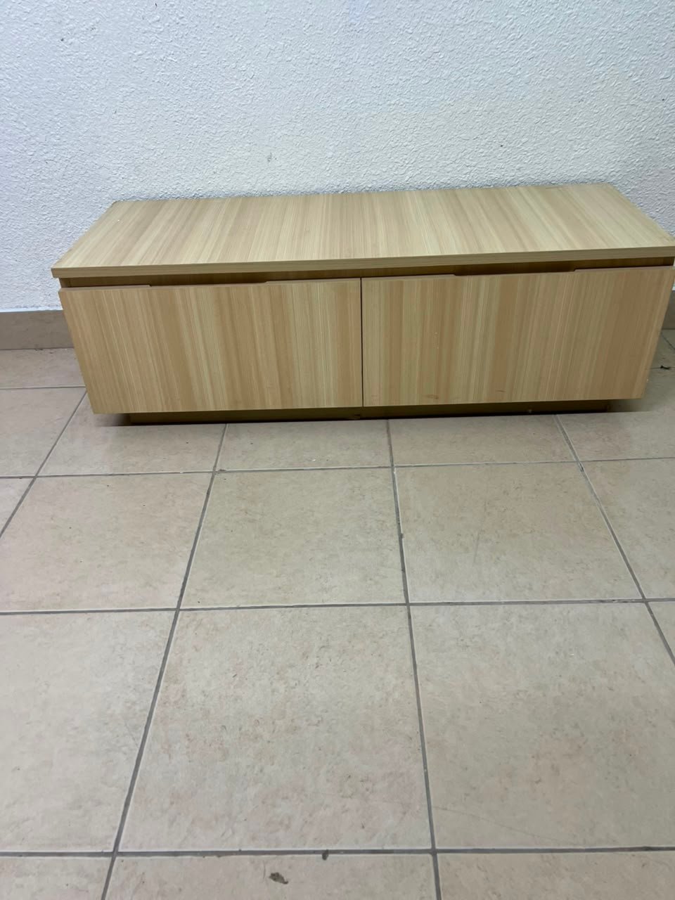 Sturdy wooden TV stand - Image 6