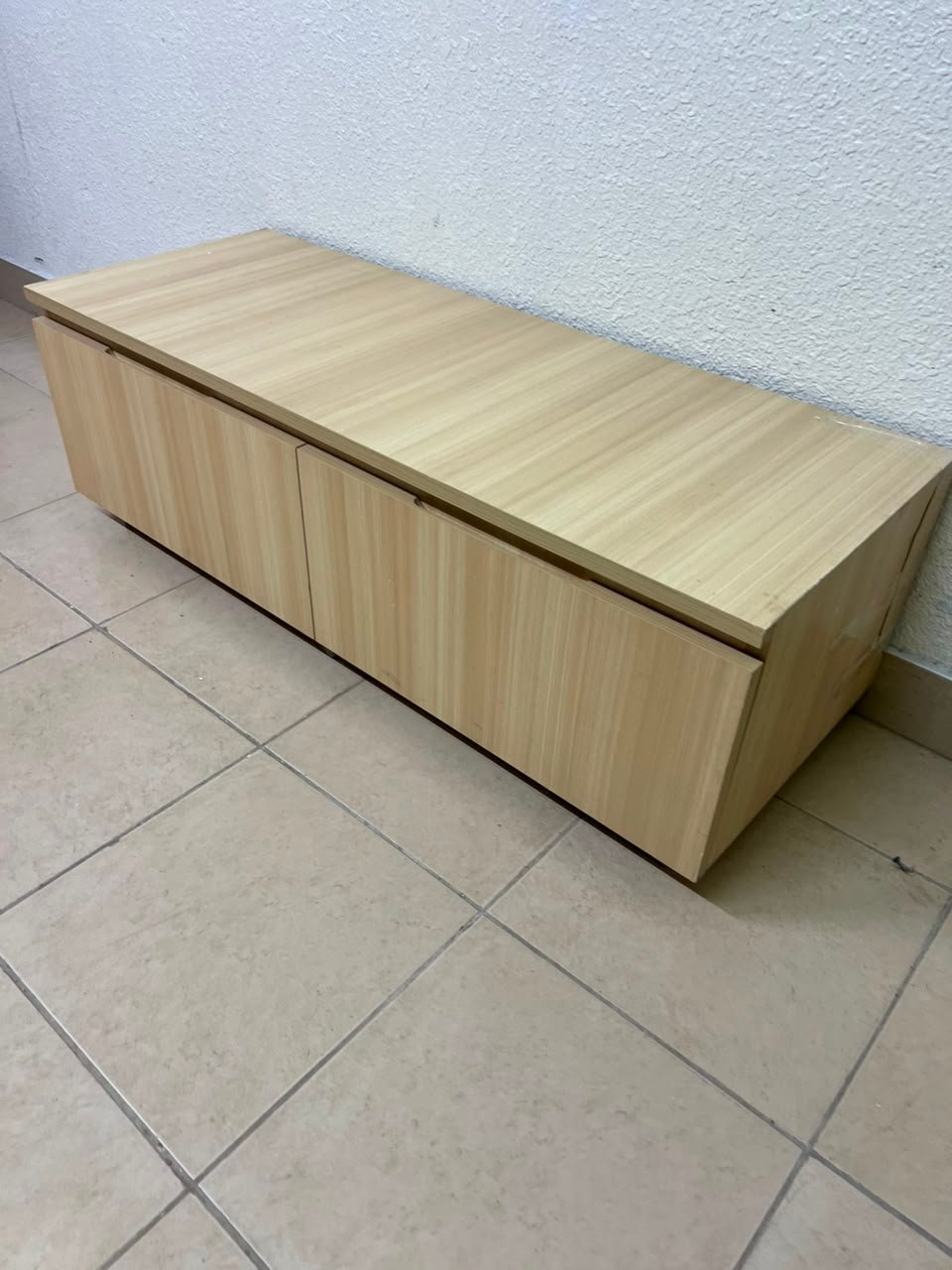 Sturdy wooden TV stand - Image 7