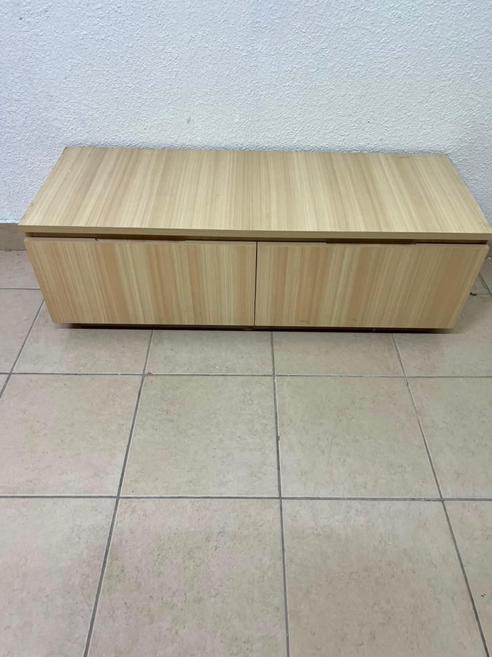 Sturdy wooden TV stand - Image 5