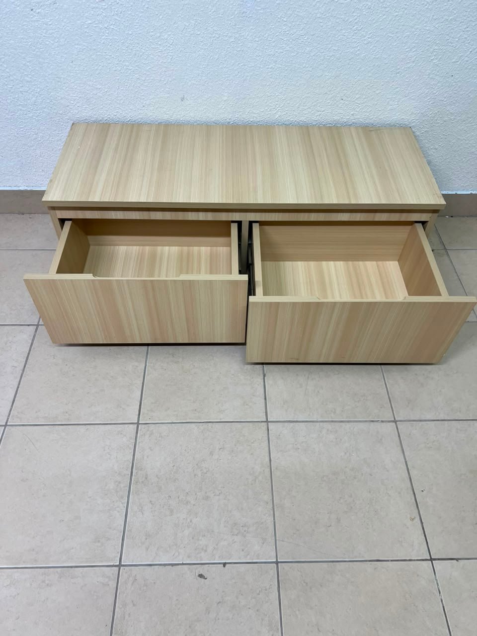 Sturdy wooden TV stand - Image 3