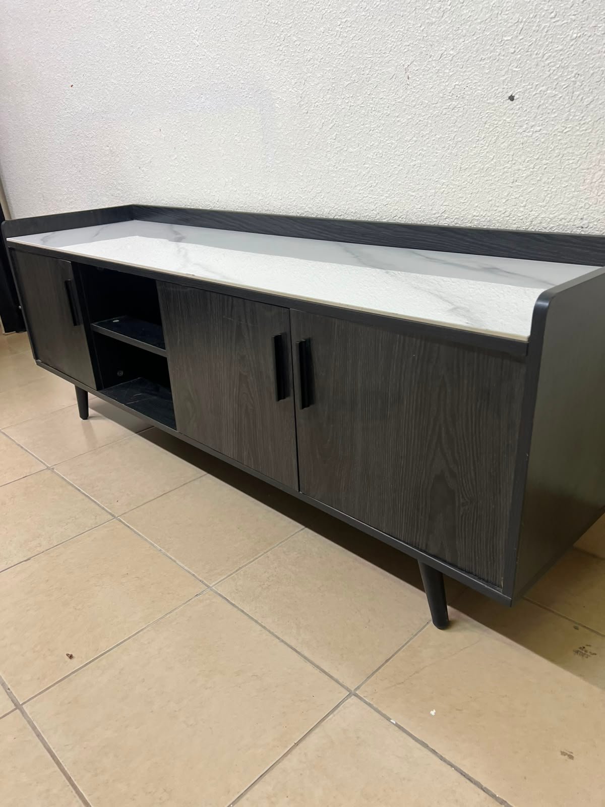 VEELOK brand TV unit with a modern design and black wooden legs - Image 8