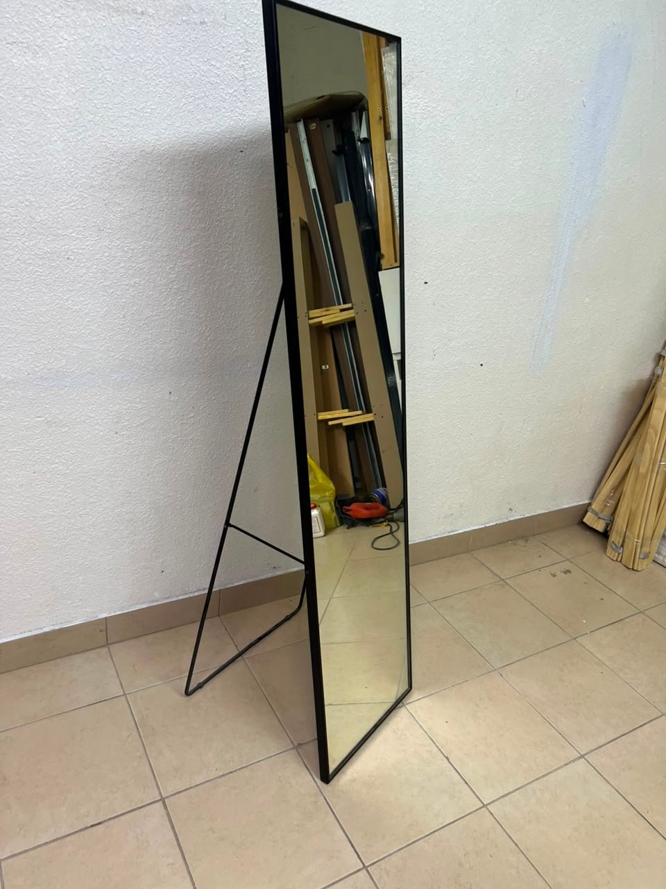IKEA KARMSUND standing mirror with a slim black frame - Image 2