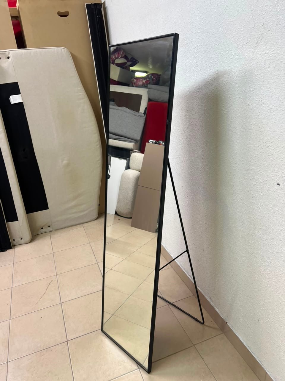 IKEA KARMSUND standing mirror with a slim black frame - Image 9