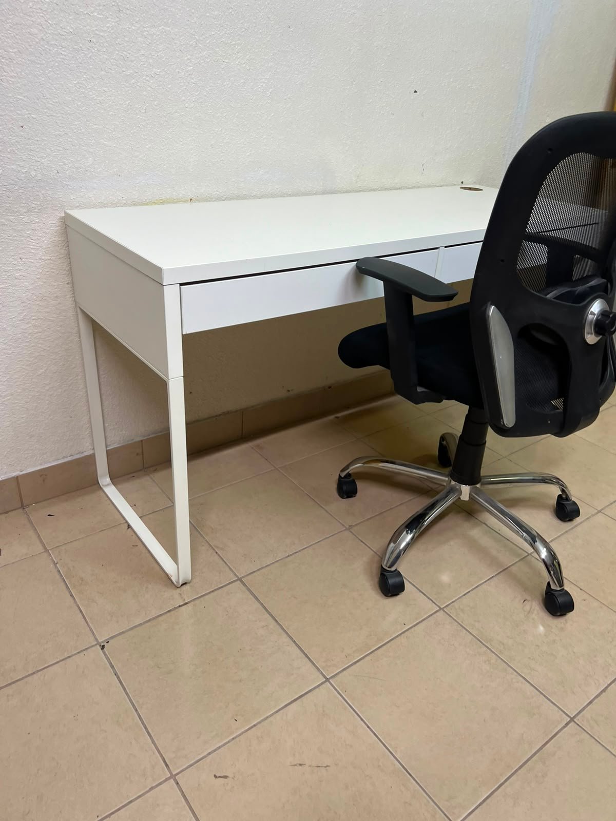 Office chair with desk - Image 11