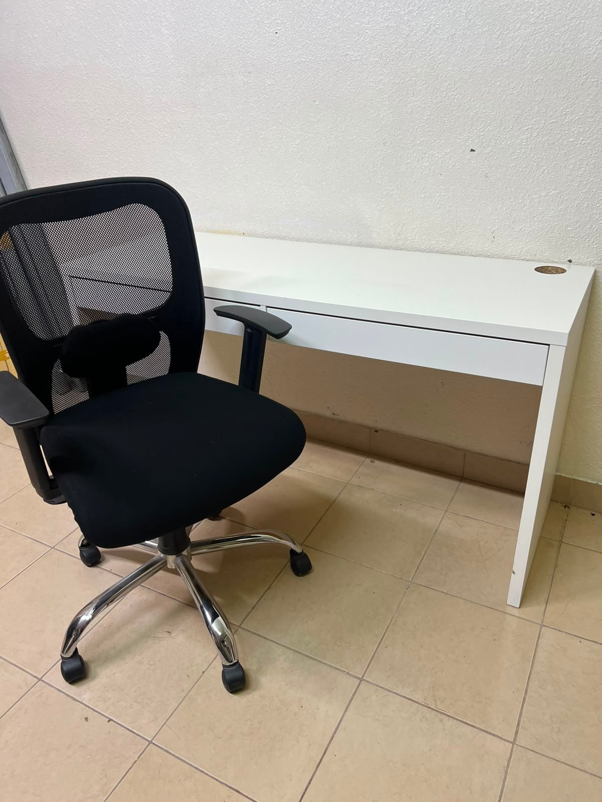 Office chair with desk - Image 14