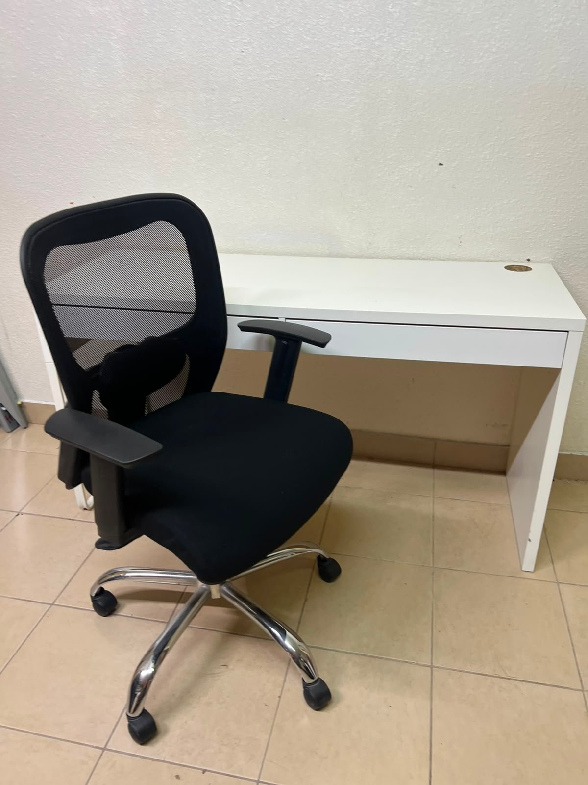 Office chair with desk - Image 2