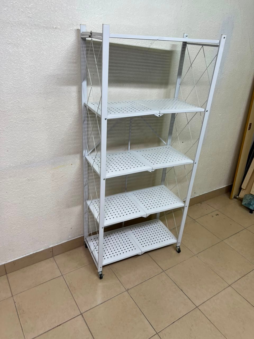 4-Tier Foldable Storage Shelf,Multi-Functional Standing Metal Shelves with Wheels,Ideal for Living Room,Bedroom,Garage,Kitchen (White) - Image 4