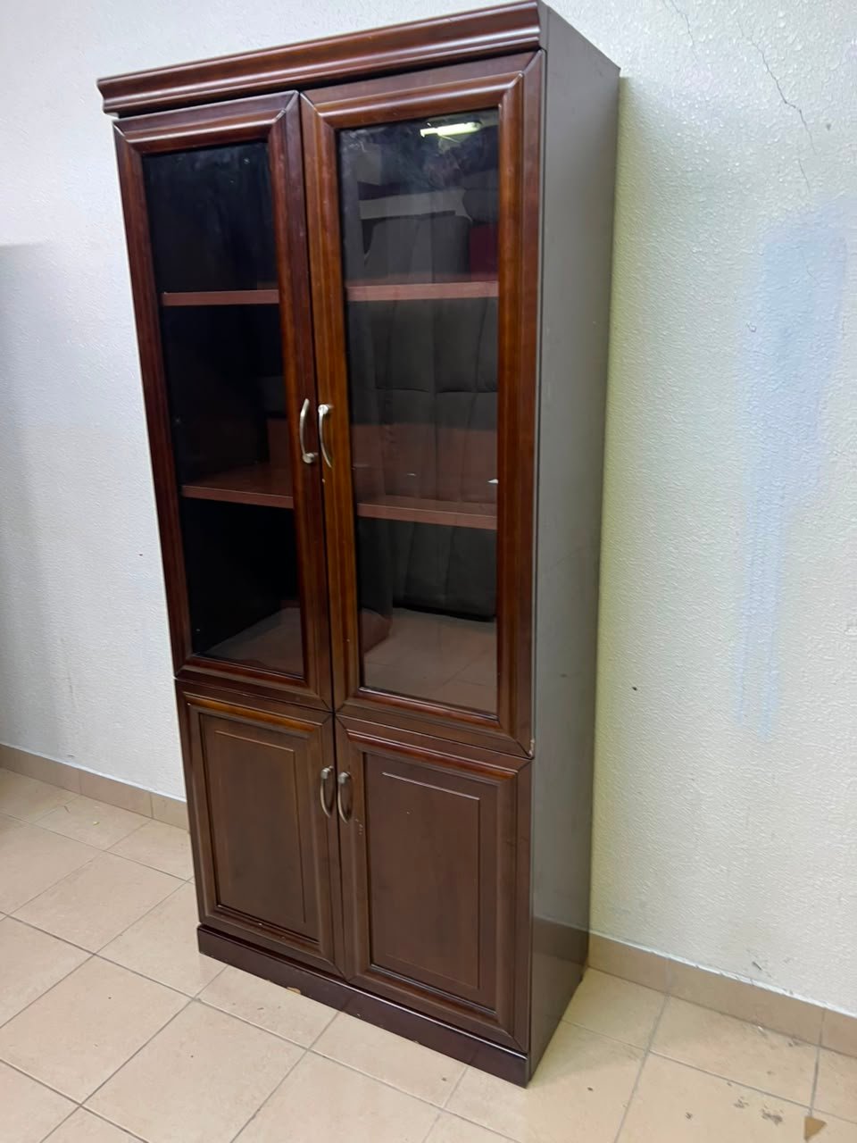 Supplier Classic Office Wood File Cabinet with 2 Glass Door - Image 3