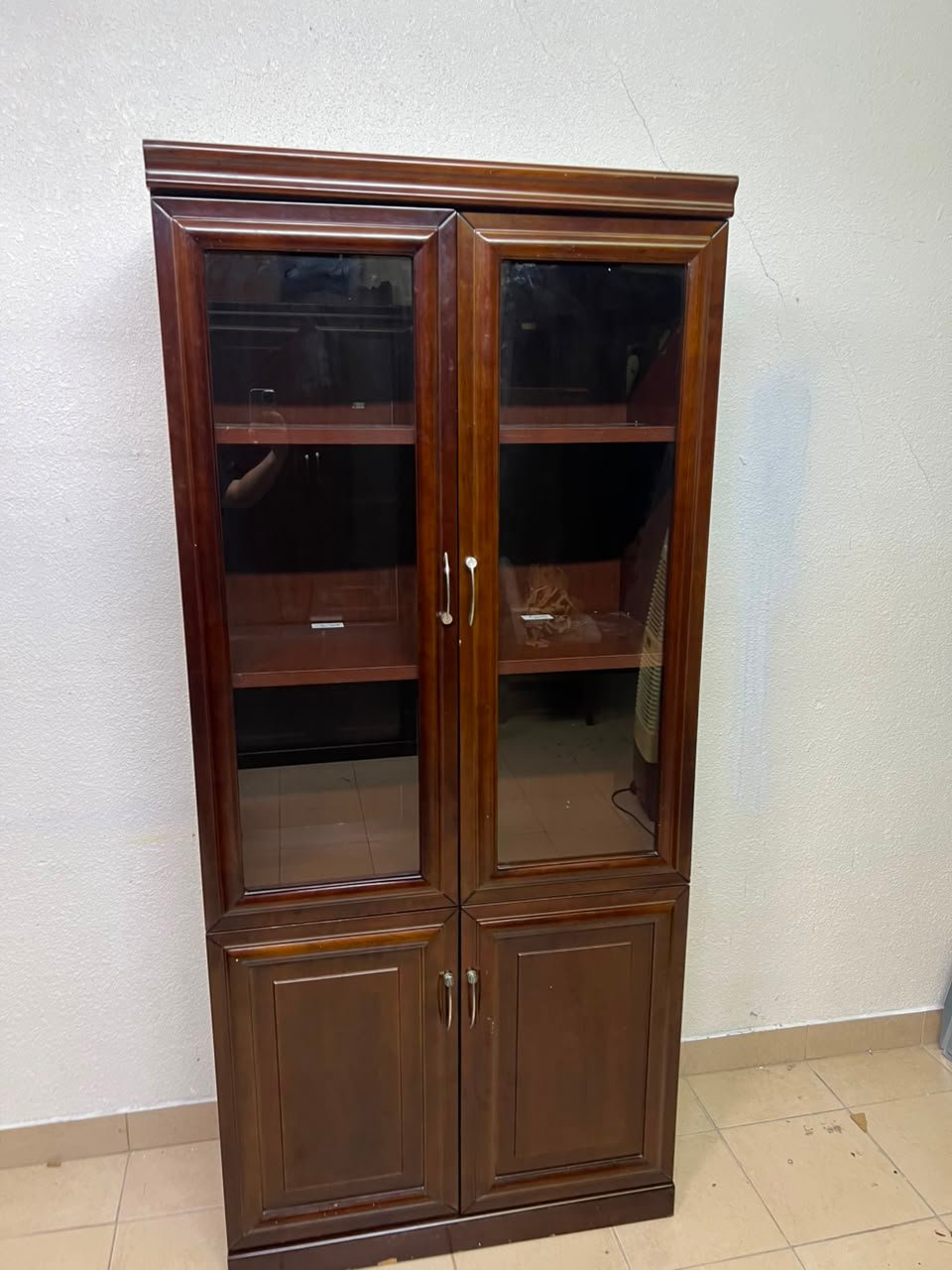 Supplier Classic Office Wood File Cabinet with 2 Glass Door - Image 4