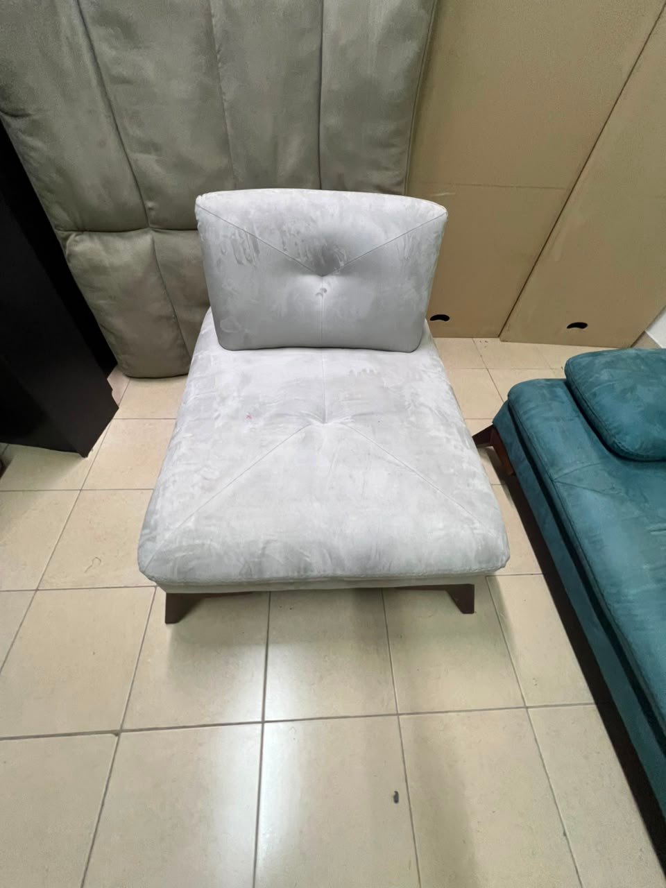 3+2 sofa, winter colors - Image 8