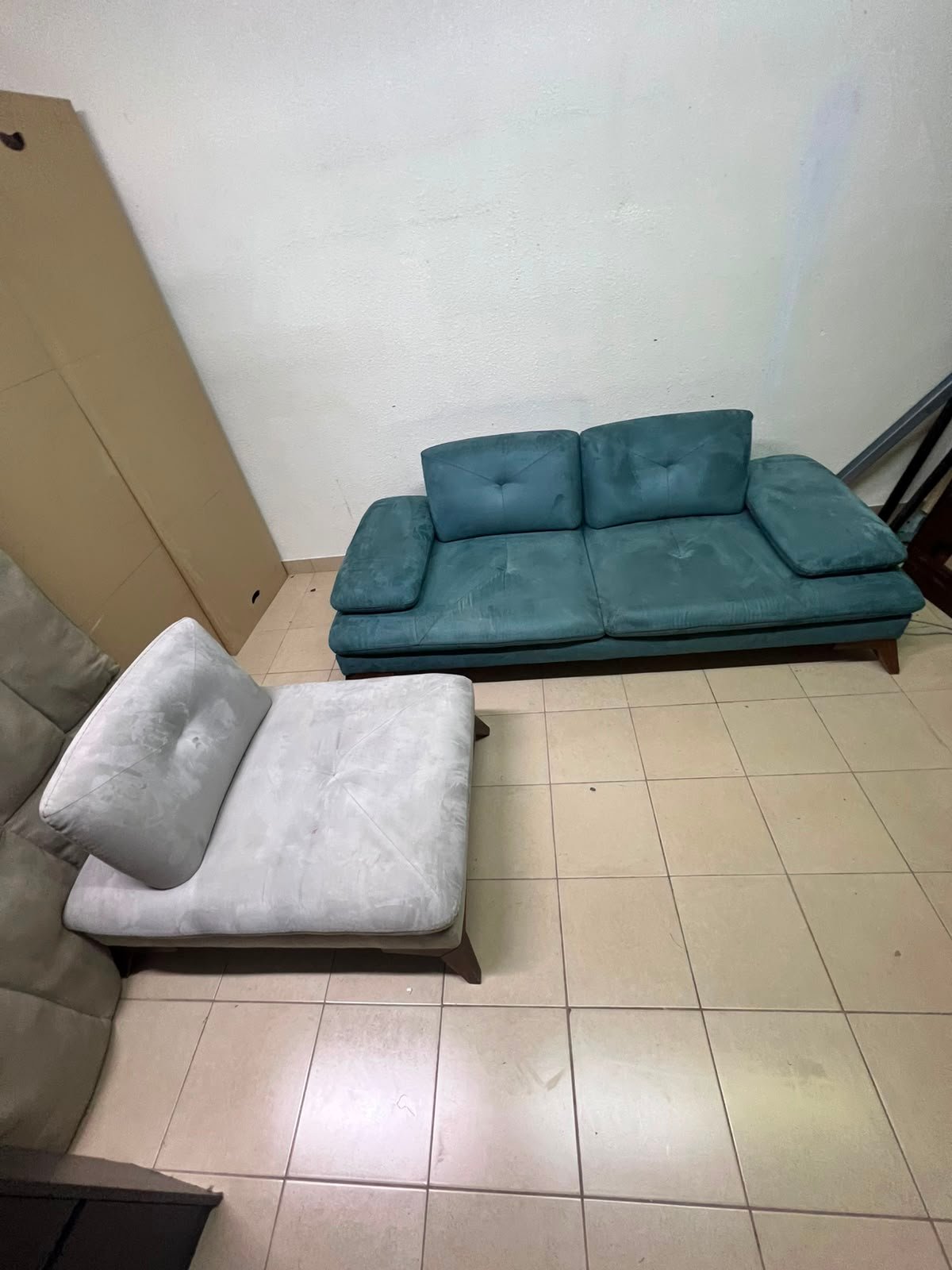 3+2 sofa, winter colors - Image 11