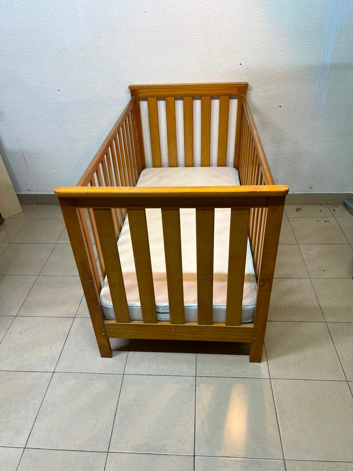 East Coast Drop Side Bamboo Cot Bed - Image 3