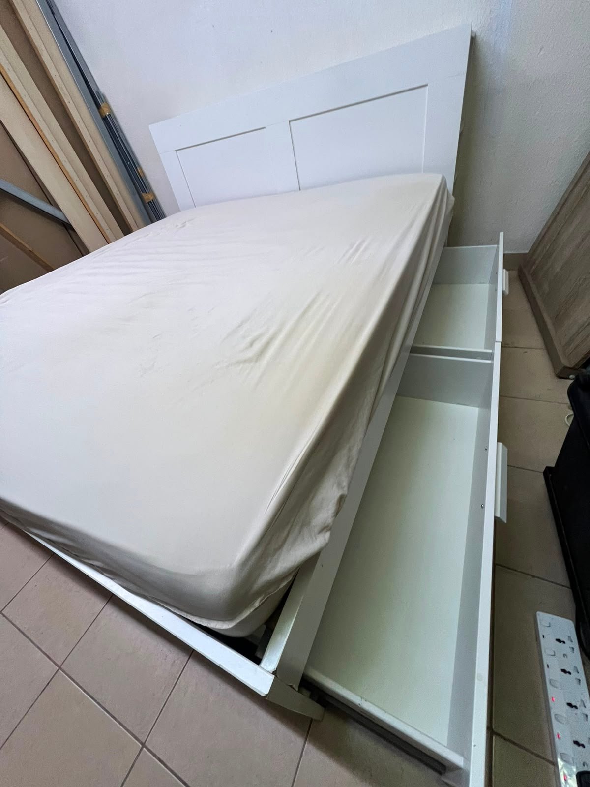 BRIMNES Bed frame with storage, white, - Image 7