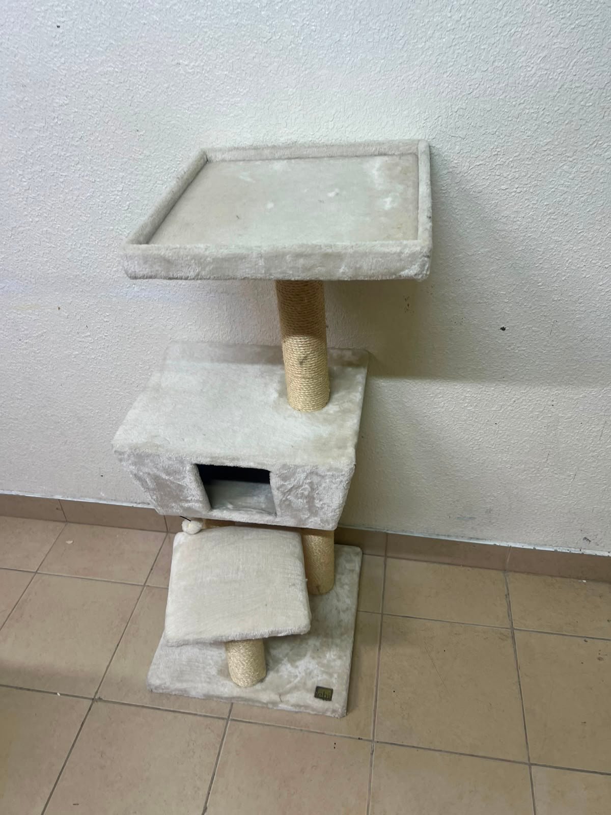 ebi Scratching Tree Trend New Jersey for Cats - Image 3