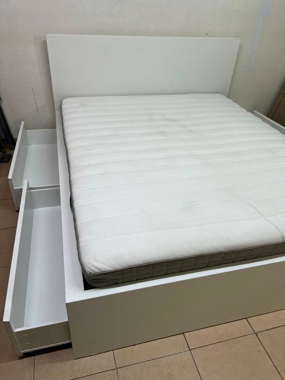 IKEA king-size bed - Image 3