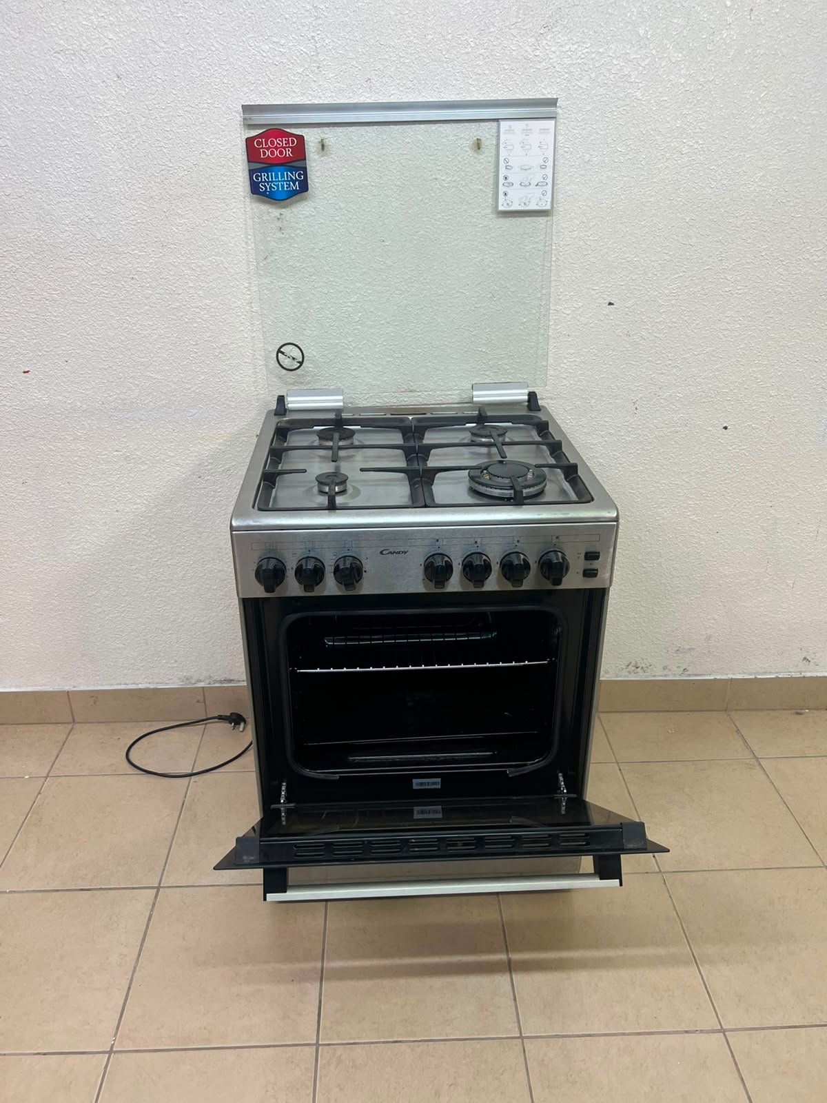Candy 4 Gas Burners Cooker CGG64XLPG - Image 2