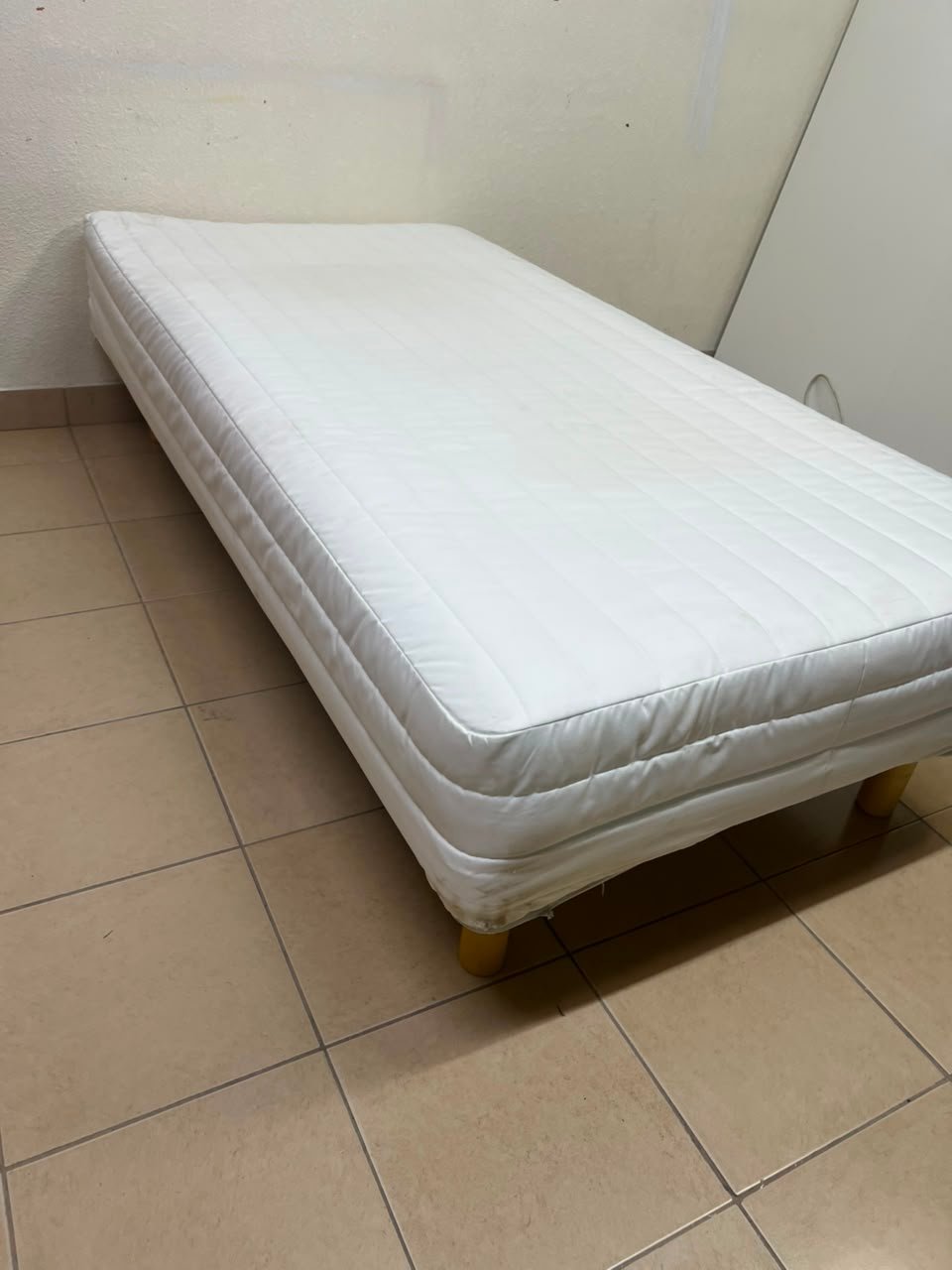 MUJI Mattress with Legs - Image 9