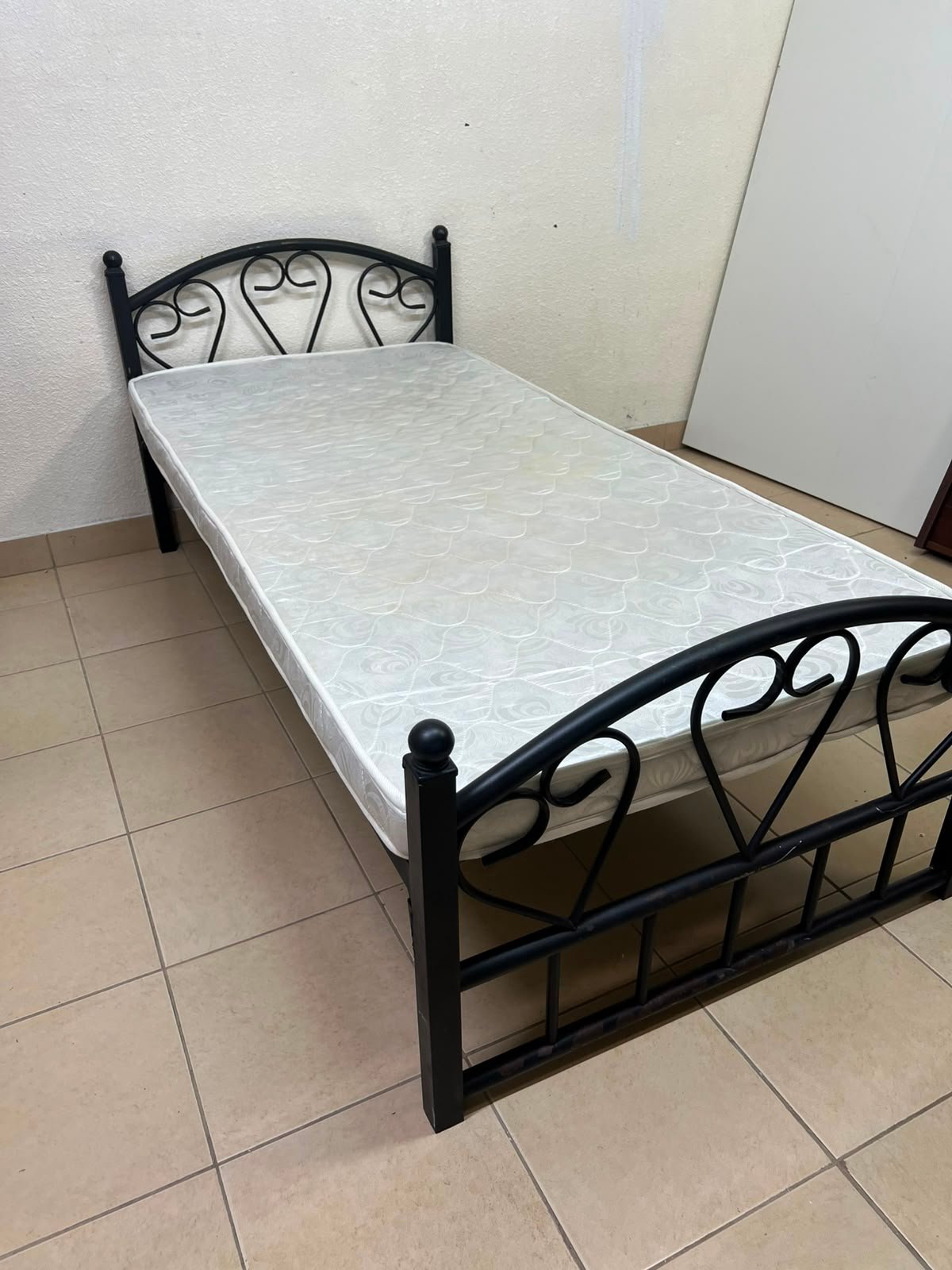 Single Metal Bed Frame - Image 4