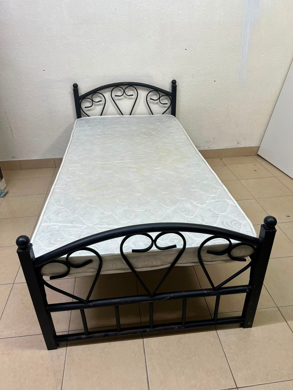 Single Metal Bed Frame - Image 7