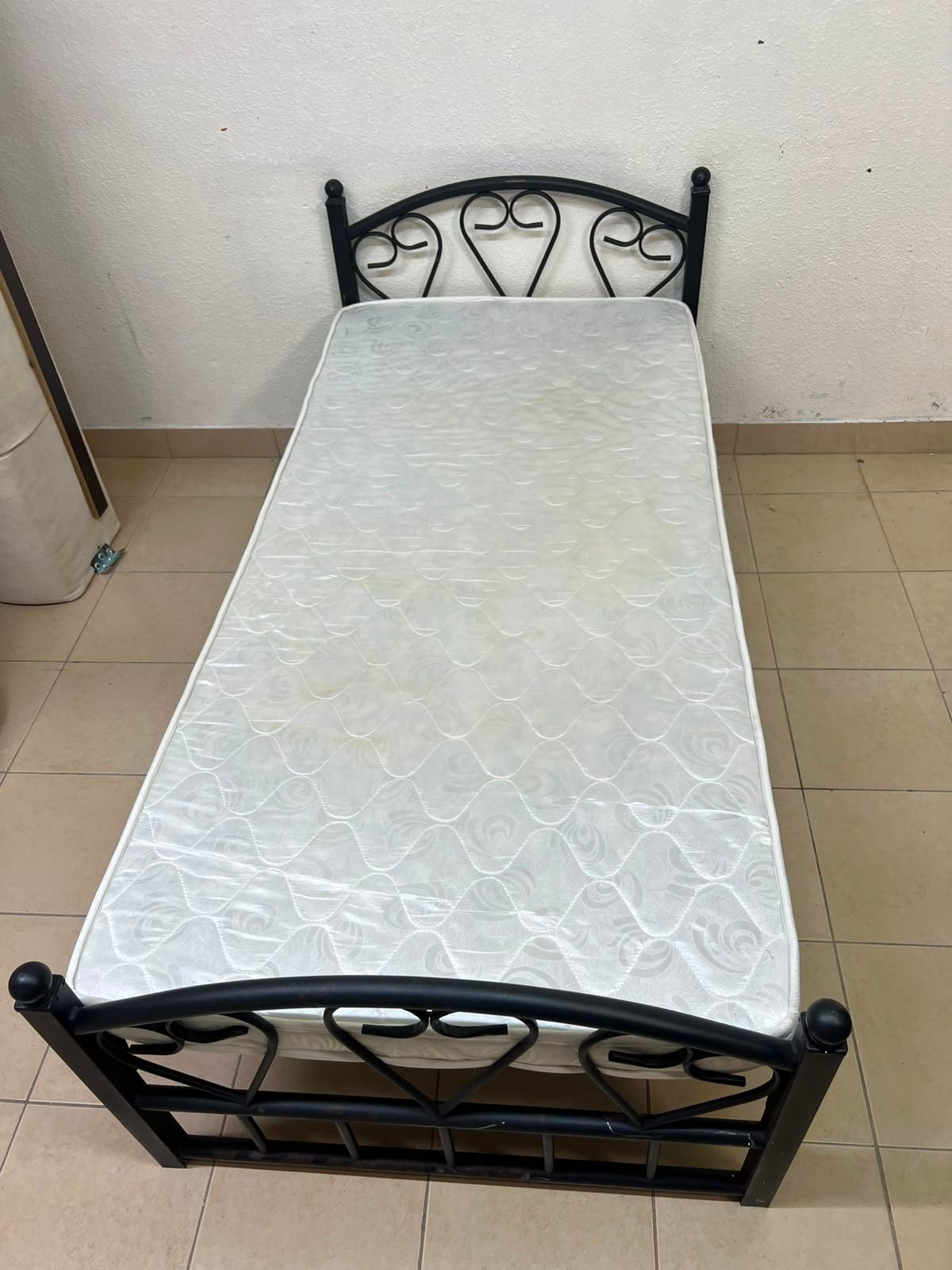 Single Metal Bed Frame