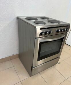 Stainless Steel Electric Cooker with Oven - Excellent Condition for Sale - Image 5