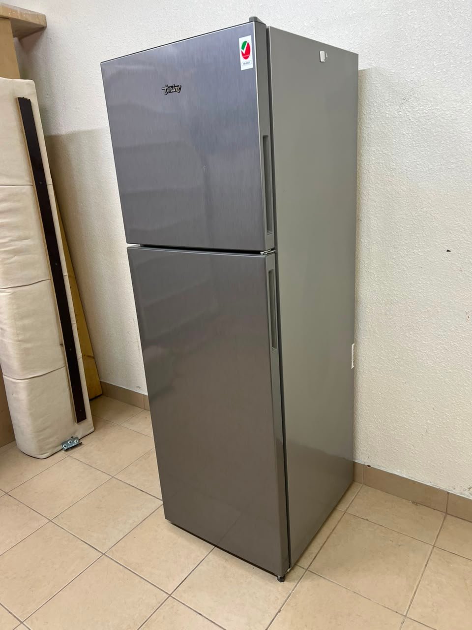 Toshiba Double-Door Refrigerator - Excellent Condition for Sale - Image 2