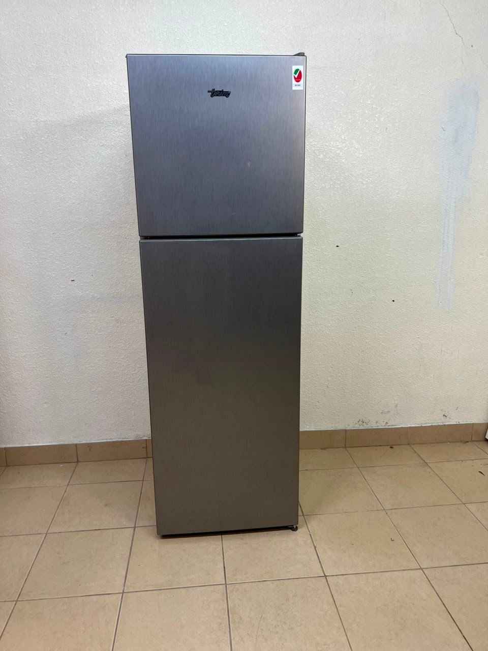 Toshiba Double-Door Refrigerator - Excellent Condition for Sale - Image 13