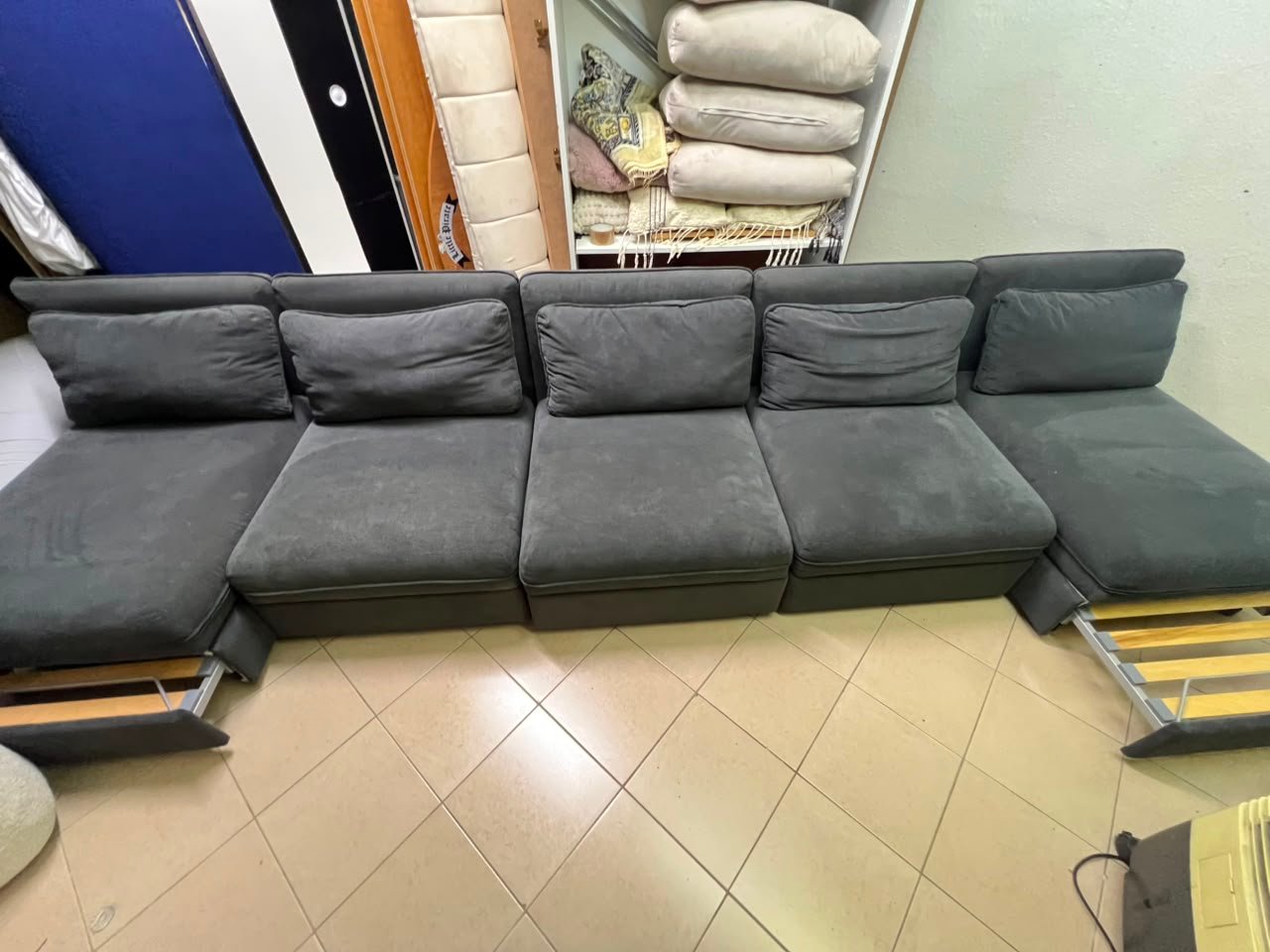 Modern Dark Grey Modular Sectional Sofa – Premium Comfort & Style