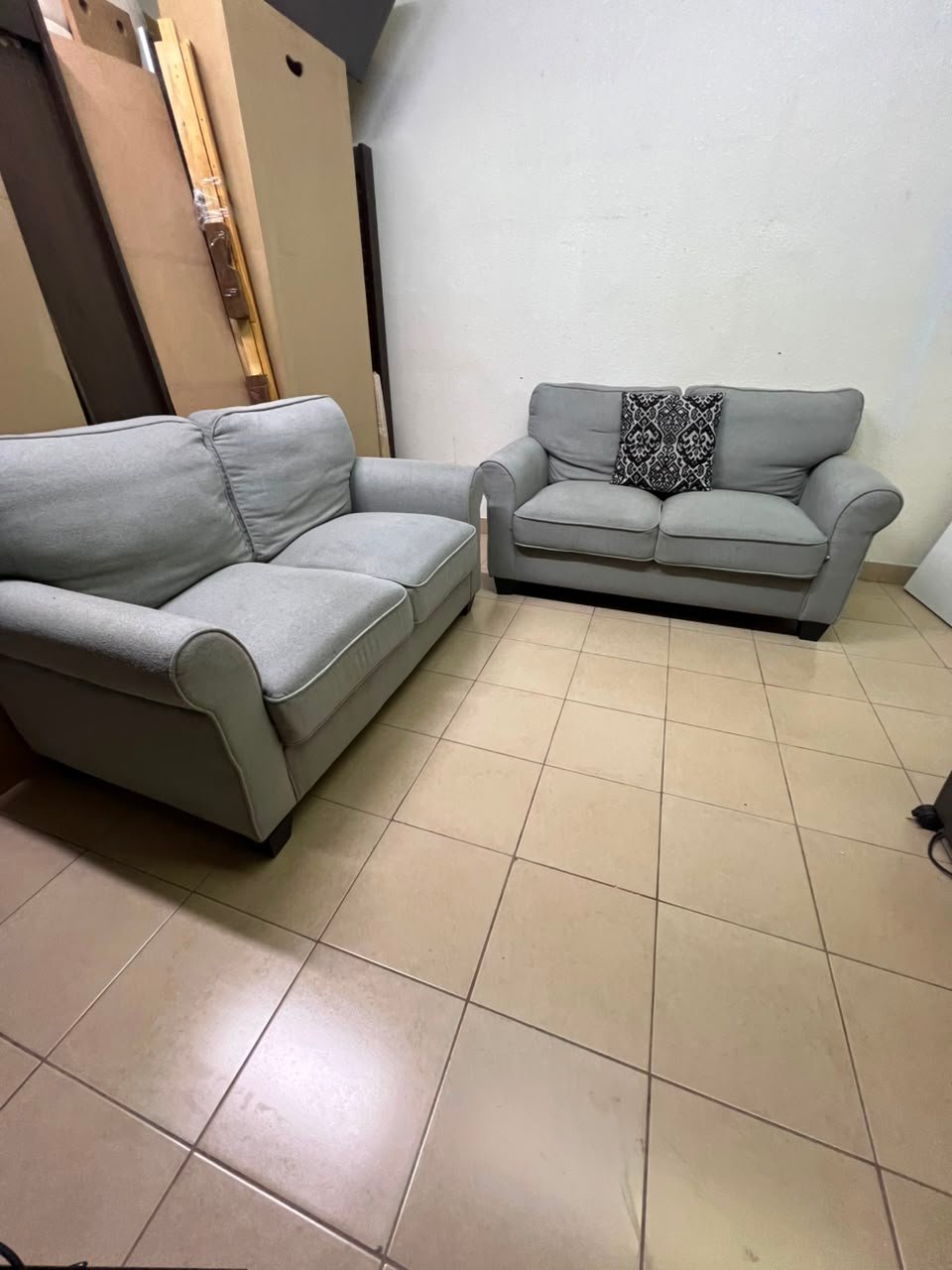 Classic Light Grey 2-Piece Sofa Set – Elegant Rolled Arm Design - Image 3