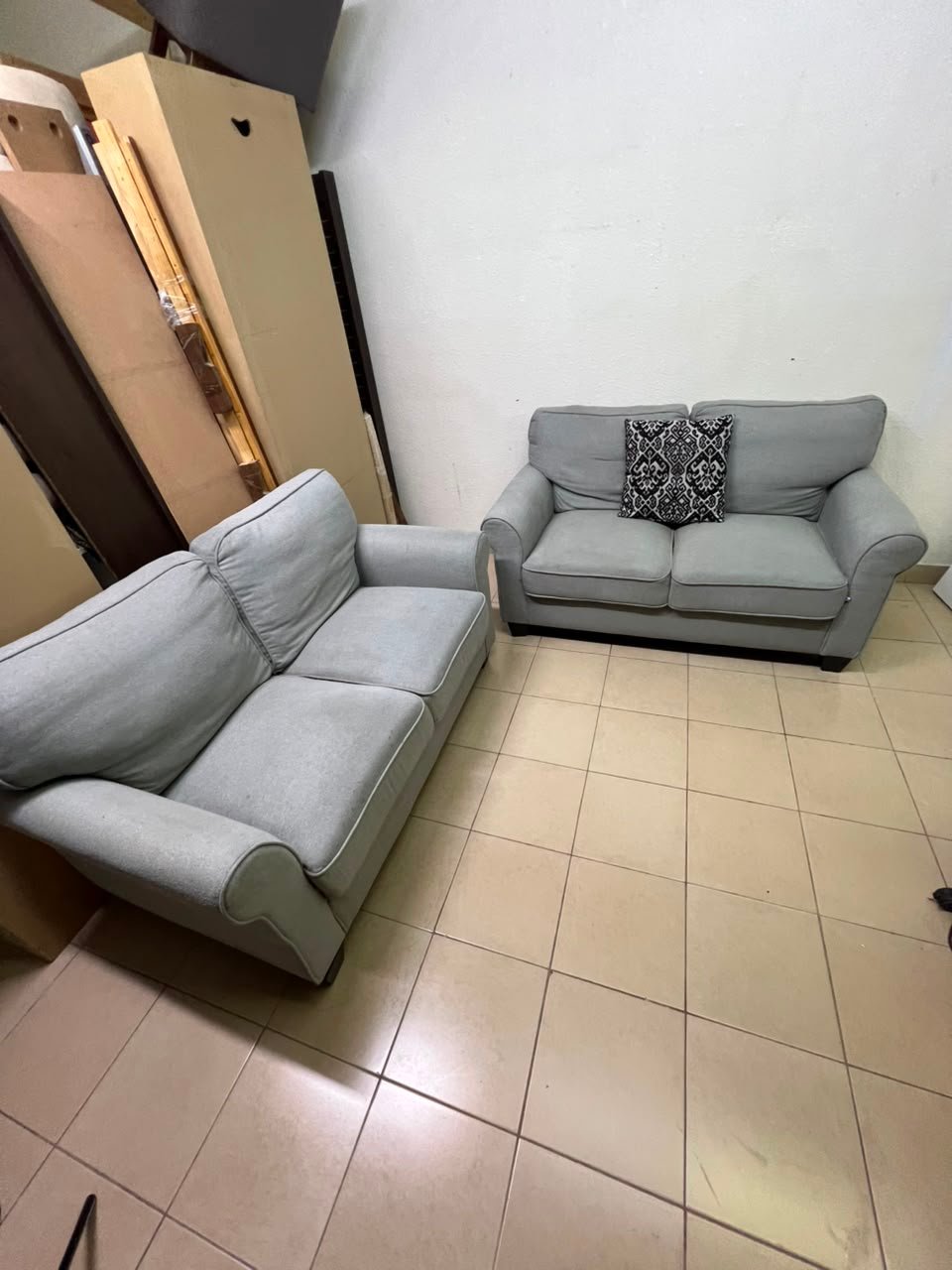 Classic Light Grey 2-Piece Sofa Set – Elegant Rolled Arm Design - Image 8