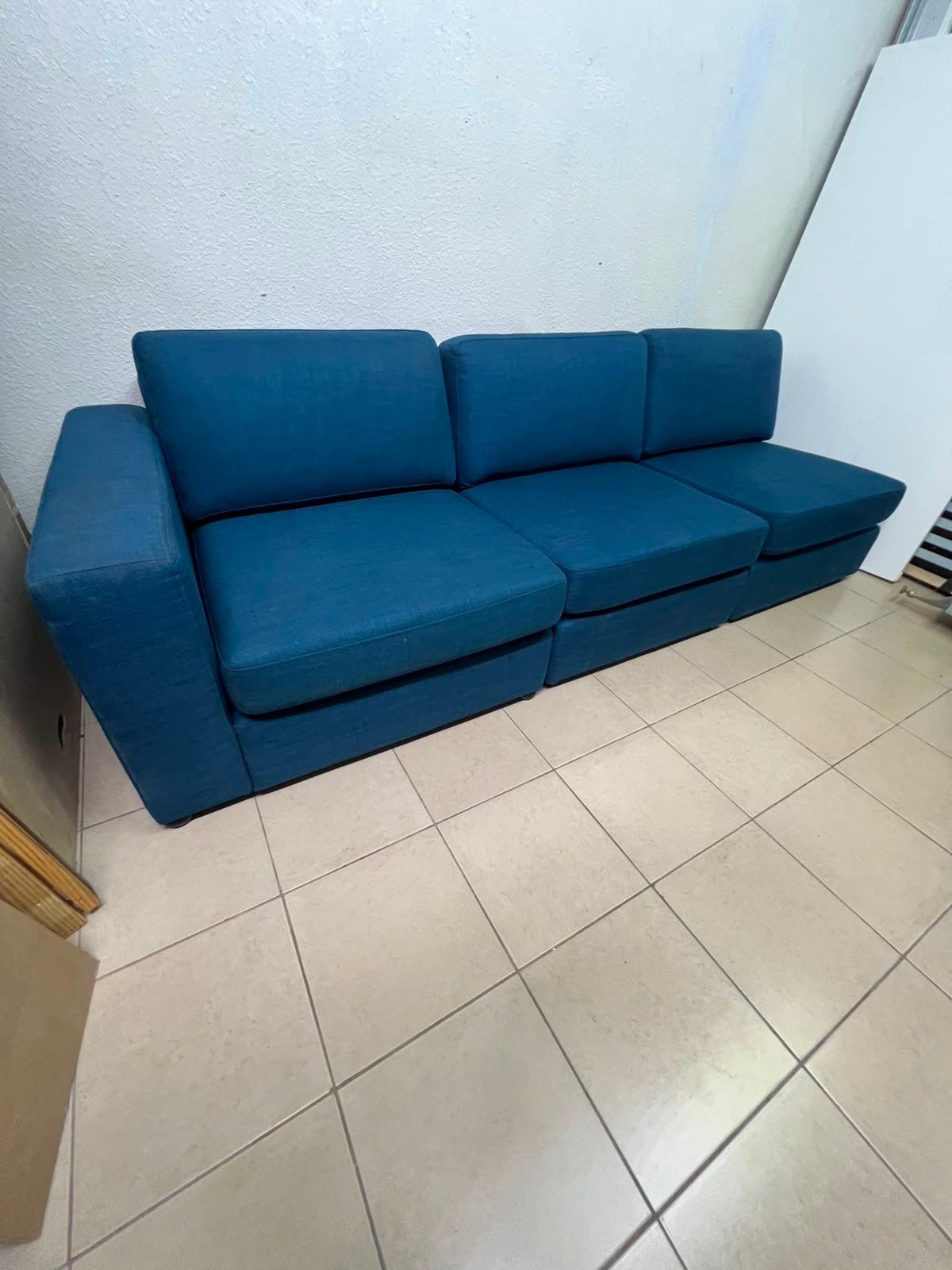 Minimalist Deep Teal 3-Seater Modular Sofa – Modern & Spacious - Image 4