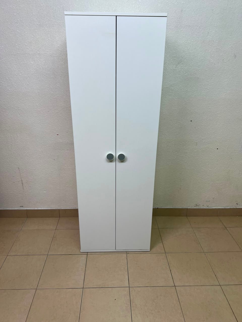 Slim White 2-Door Storage Cabinet / Wardrobe – Minimalist & Space-Saving