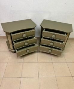 Glamorous Matching Pair of 3-Drawer Nightstands – Mirrored Sides & Jewel Knobs - Image 2