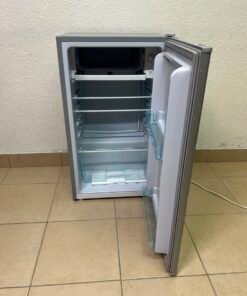 Compact single-door refrigerator in good working condition - Image 12