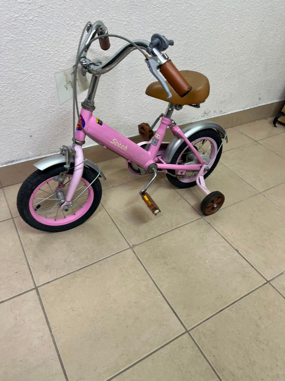 Switch Kids' Training Bike – 12"/14" Pastel Pink Bicycle with Training Wheels, Front Brake & Vintage Brown Accents - Image 2
