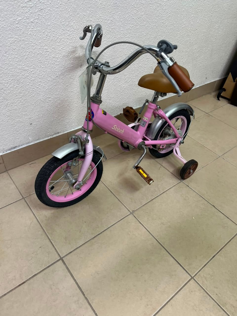 Switch Kids' Training Bike – 12"/14" Pastel Pink Bicycle with Training Wheels, Front Brake & Vintage Brown Accents - Image 3