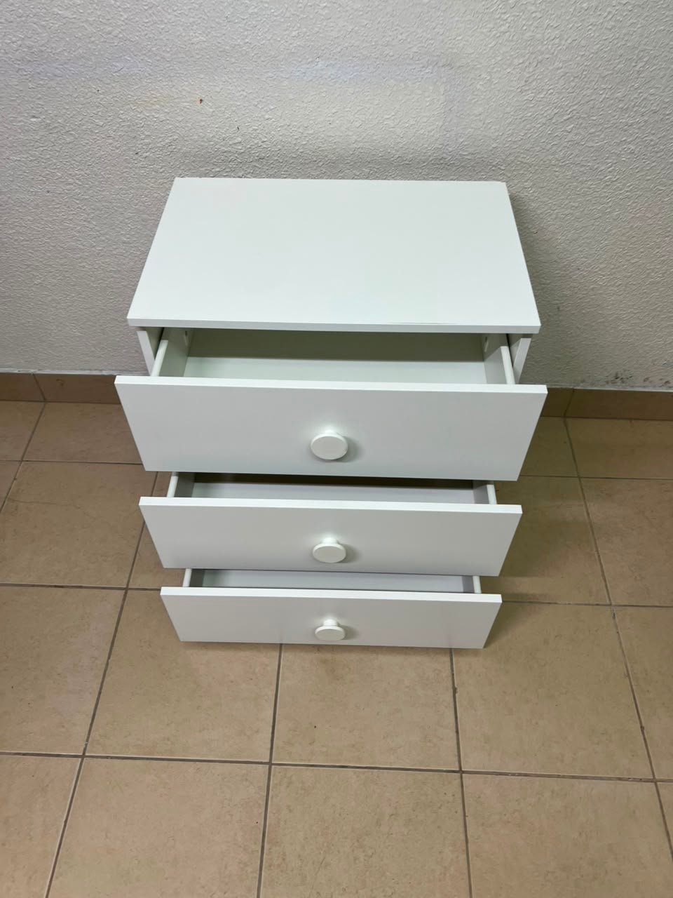 Modern White 3-Drawer Nightstand / Storage Cabinet – Minimalist Bedside Table with Round Knobs - Image 6